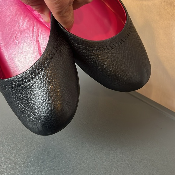 Ralph Lauren Black Leather Ballet Flats with Gold Accents size 11 - Picture 6 of 11